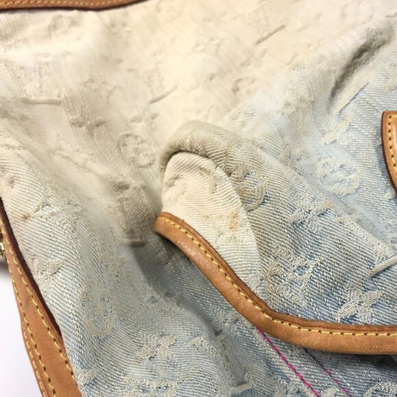 LOUIS VUITTON Pink Monogram Shoulder Bag - Picture 14 of 16